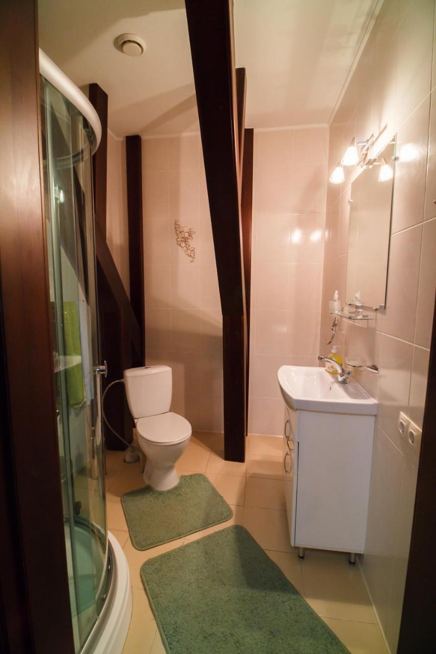 Hotel On Khmelnytskogo 8 Харков Екстериор снимка